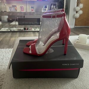 Vince Camuto Heel Size 7 1/2